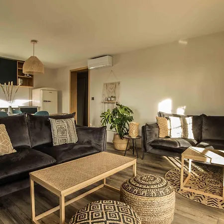 Chaleureuse De 90m2 Avec Terrasse Ombragée De 50m2, Plancha Et Aperçu